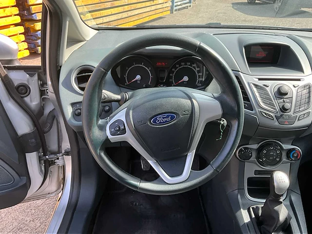 2011 ford fiesta - afbeelding 10 van  38