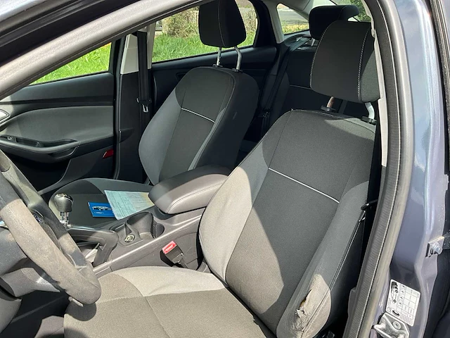 2011 ford focus sedan 1.5 tdci personenauto - afbeelding 10 van  35