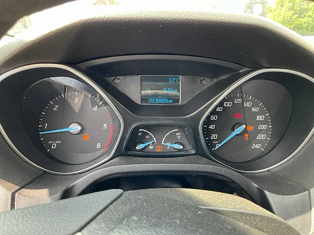 2011 ford focus sedan 1.5 tdci personenauto - afbeelding 18 van  35