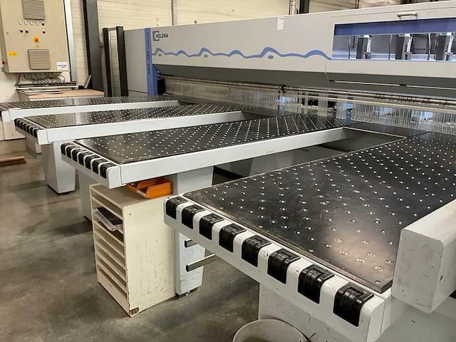 2011 holzma profi hpl380/43/22/x/new platen opdeelzaagmachine - afbeelding 20 van  24