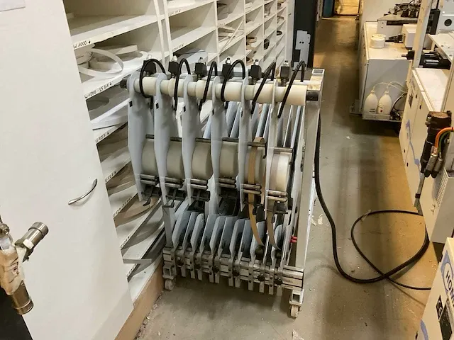 2011 homag kal 330 profiline kantaanlijmmachine - afbeelding 16 van  18