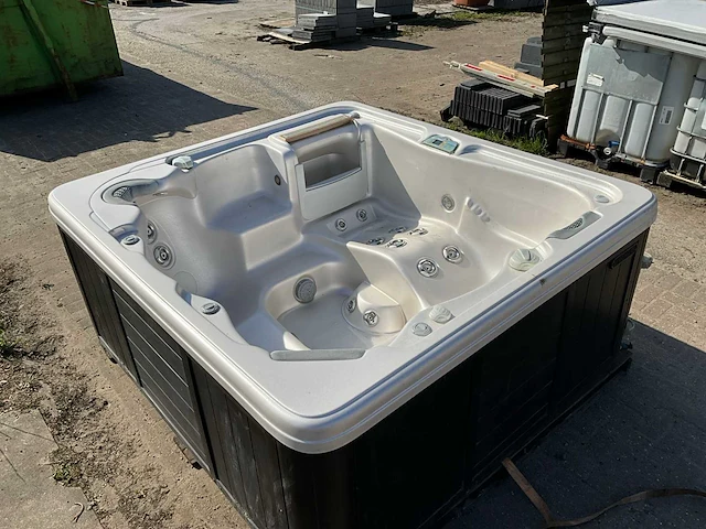 2011 island spas nevis 44 - jacuzzi - afbeelding 1 van  35