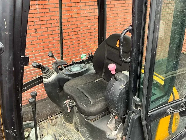 2011 jcb 8020 minigraafmachine - afbeelding 13 van  28