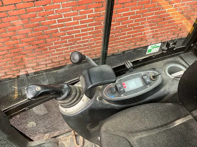 2011 jcb 8020 minigraafmachine - afbeelding 15 van  28