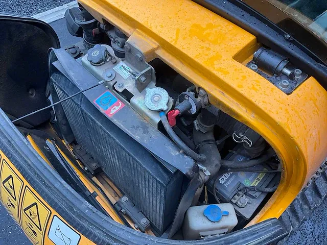 2011 jcb 8020 minigraafmachine - afbeelding 20 van  28