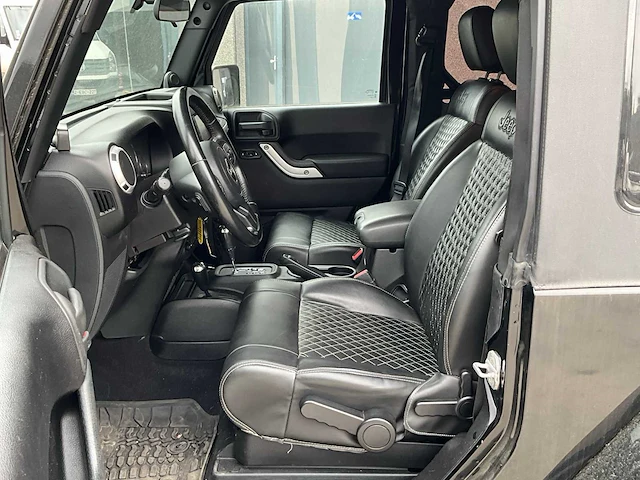 2011 jeep wrangler - afbeelding 8 van  36