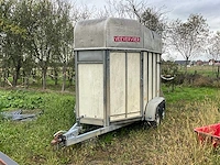 2011 jek paarden en veetrailer - afbeelding 1 van  18
