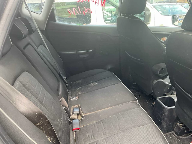 2011 kia venga - afbeelding 14 van  31