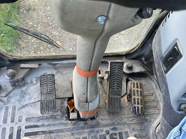 2011 komatsu pw160-7eo banden graafmachine - afbeelding 14 van  34