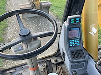 2011 komatsu pw160-7eo banden graafmachine - afbeelding 15 van  34