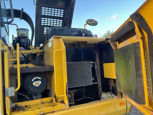 2011 komatsu pw160-7eo banden graafmachine - afbeelding 25 van  34