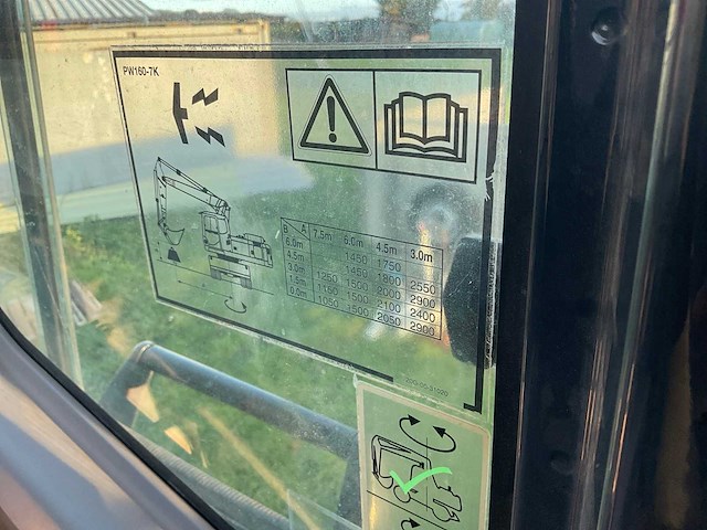 2011 komatsu pw160-7eo banden graafmachine - afbeelding 26 van  34