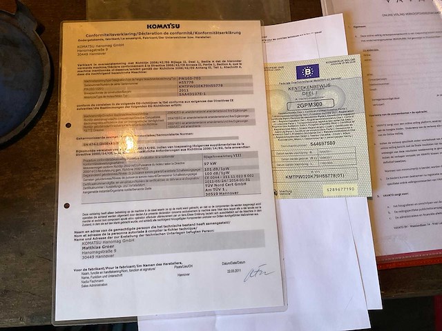 2011 komatsu pw160-7eo banden graafmachine - afbeelding 27 van  34