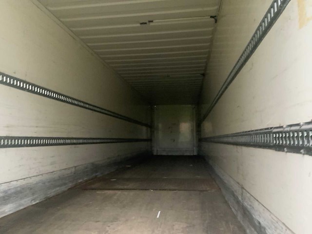 2011 krone sd27 vrachtwagen oplegger - afbeelding 4 van  8