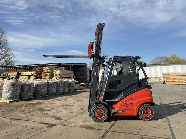2011 linde h40t-01 vorkheftruck - afbeelding 18 van  24