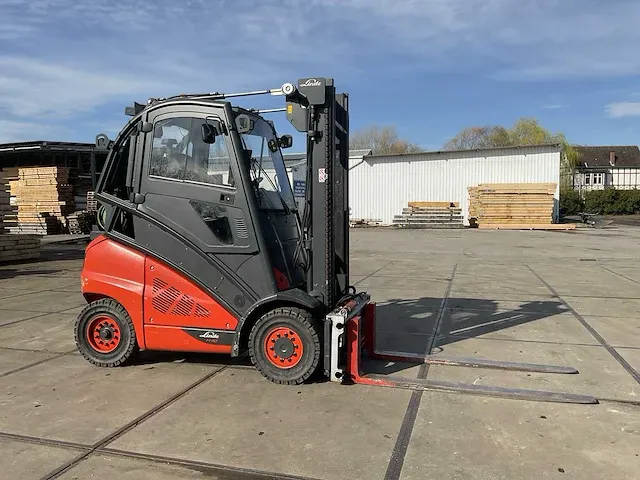 2011 linde h40t-01 vorkheftruck - afbeelding 23 van  24