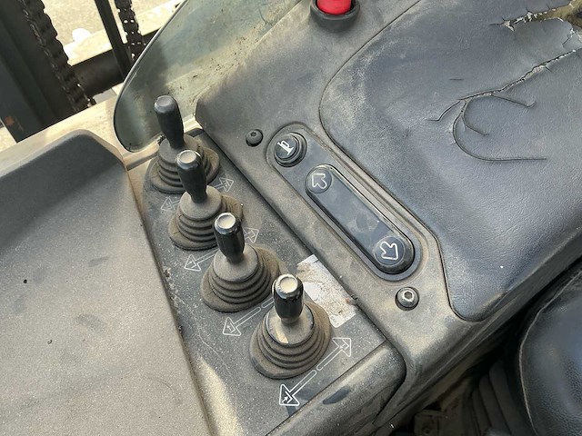 2011 linde r14-s12 reach truck - afbeelding 8 van  10