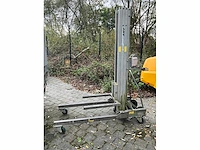 2011 lm575 alp lift / materiaallift met handlier - afbeelding 2 van  9