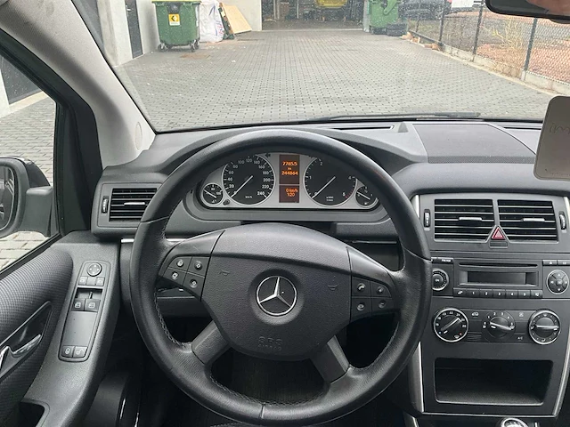 2011 mercedes-benz b 180 cdi 245 personenauto - afbeelding 7 van  32