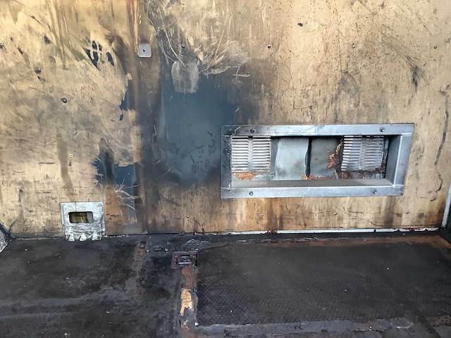 2011 mercedes-benz sprinter bestelwagen - afbeelding 12 van  17