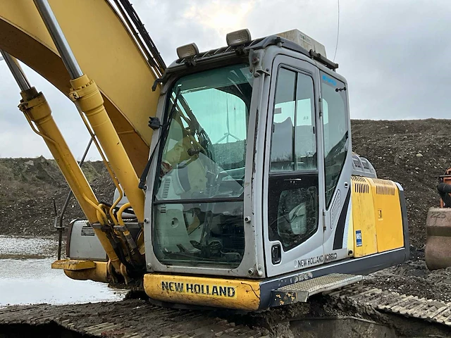 2011 new holland e215b rupsgraafmachine - afbeelding 7 van  33