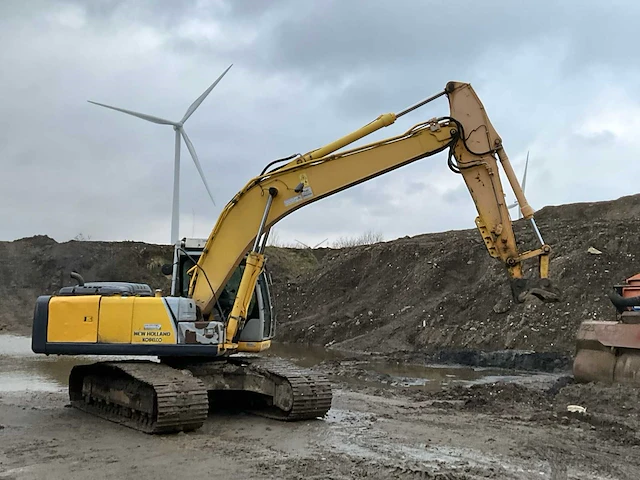 2011 new holland e215b rupsgraafmachine - afbeelding 28 van  33