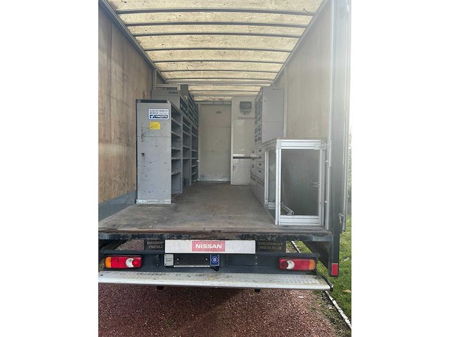 2011 nissan atleon vrachtwagen - afbeelding 8 van  38