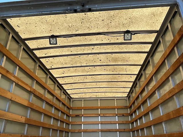 2011 nissan cabstar 2.5 dci met meubelkast lichte vrachtwagen - afbeelding 22 van  43