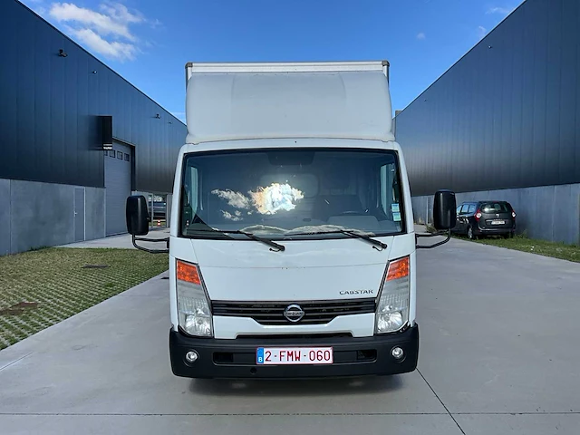 2011 nissan cabstar 2.5 dci met meubelkast lichte vrachtwagen - afbeelding 43 van  43