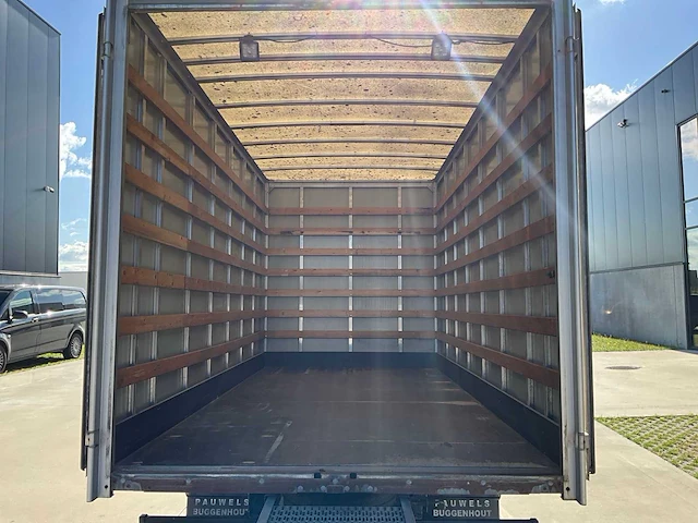 2011 nissan cabstar 2.5 dci met meubelkast lichte vrachtwagen - afbeelding 21 van  43