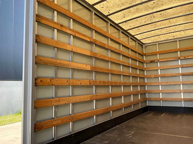 2011 nissan cabstar 2.5 dci met meubelkast lichte vrachtwagen - afbeelding 24 van  43