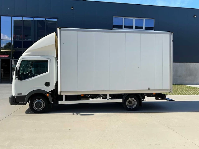 2011 nissan cabstar 2.5 dci met meubelkast lichte vrachtwagen - afbeelding 23 van  43