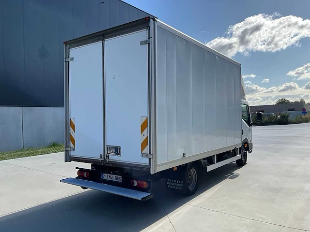 2011 nissan cabstar 2.5 dci met meubelkast lichte vrachtwagen - afbeelding 40 van  43