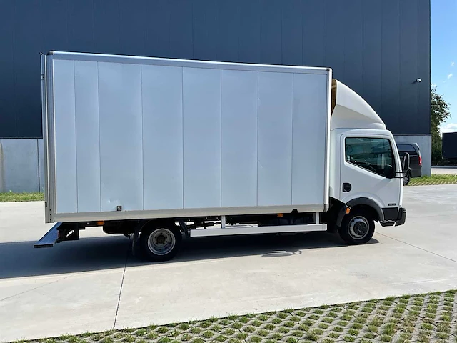 2011 nissan cabstar 2.5 dci met meubelkast lichte vrachtwagen - afbeelding 41 van  43