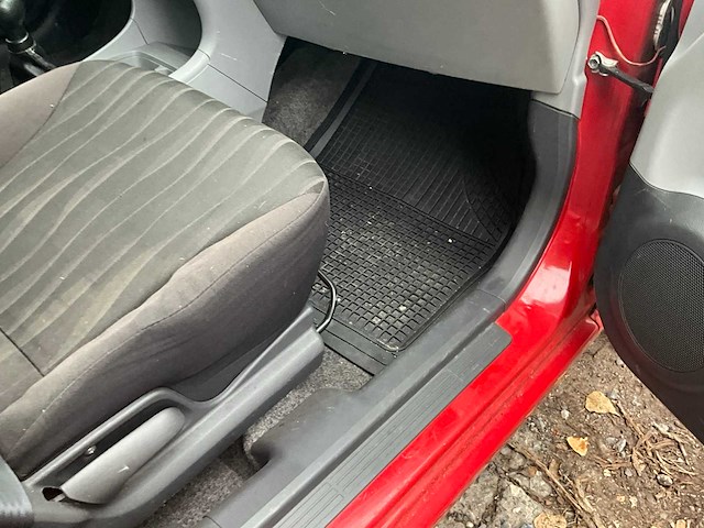 2011 nissan pixo - afbeelding 7 van  36