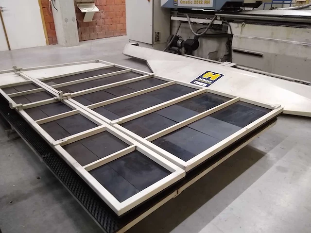 2011 omes omatic 2512 rh cnc - ponsmachine - afbeelding 5 van  5