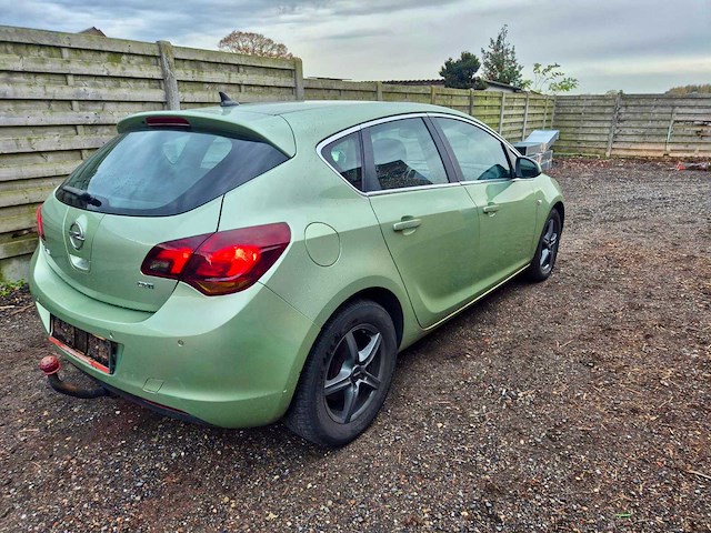 2011 opel astra - afbeelding 10 van  15