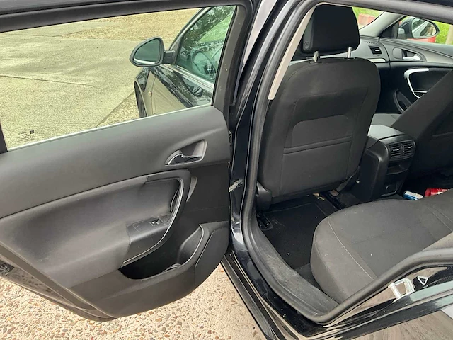2011 opel insignia sports tourer - afbeelding 26 van  52