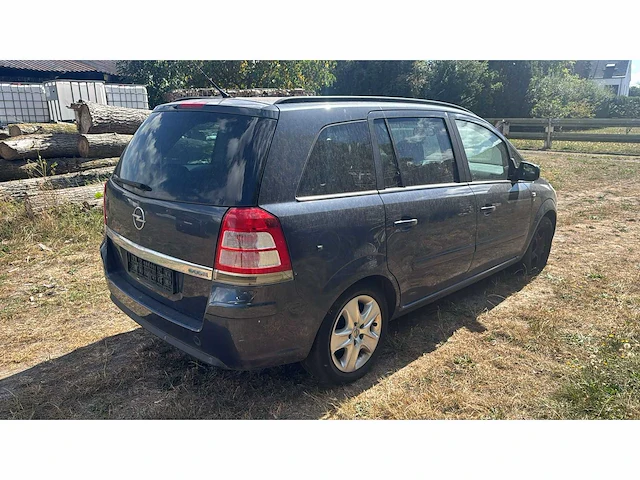 2011 opel zafira personenauto - afbeelding 23 van  35