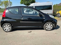 2011 peugeot 107 - afbeelding 25 van  28