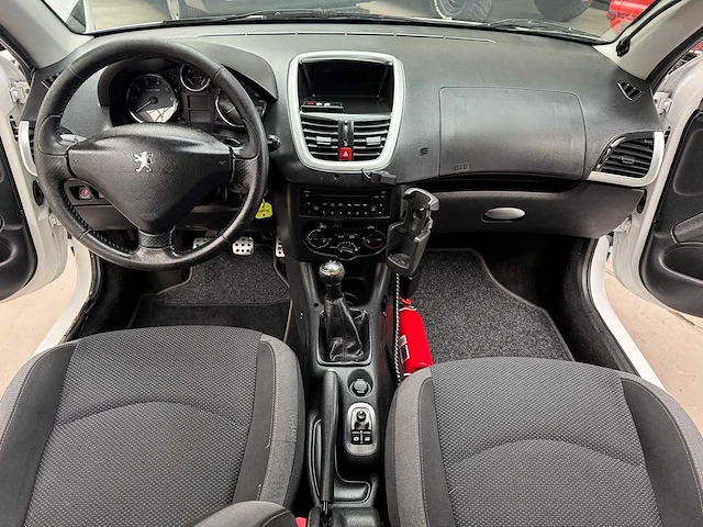 2011 peugeot 206 benzine - afbeelding 15 van  22