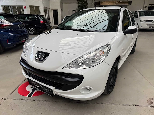 2011 peugeot 206 benzine - afbeelding 1 van  22