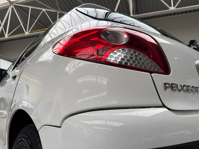 2011 peugeot 206 benzine - afbeelding 21 van  22