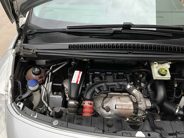 2011 peugeot 3008 personenauto - afbeelding 8 van  46