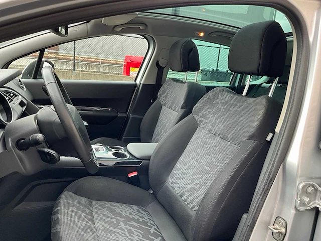 2011 peugeot 3008 personenauto - afbeelding 16 van  46