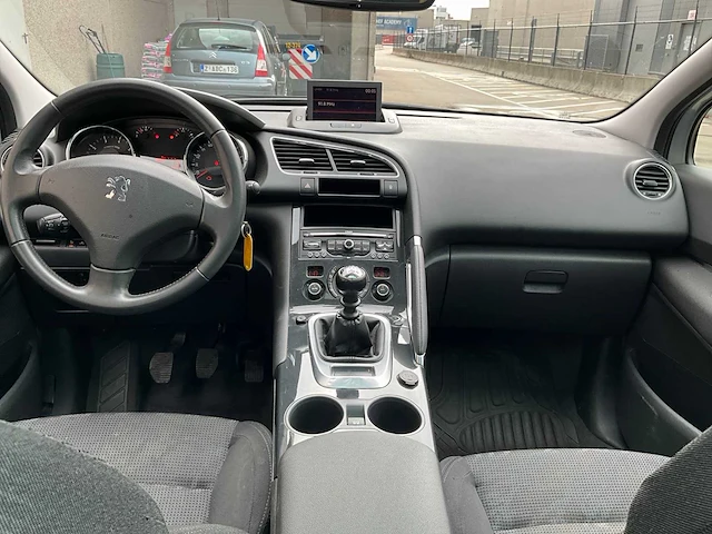 2011 peugeot 3008 personenauto - afbeelding 32 van  46