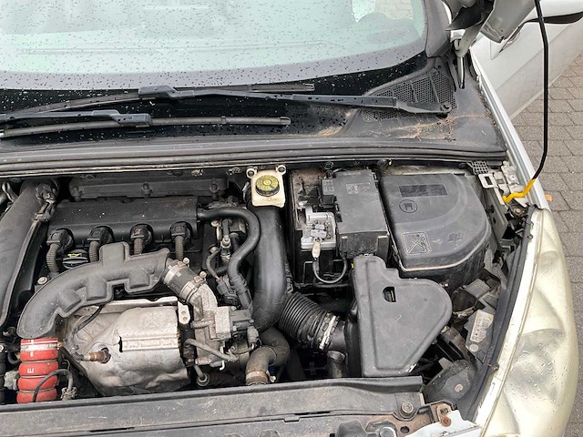 2011 peugeot 308 personenauto - afbeelding 17 van  50