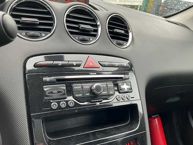 2011 peugeot 308 personenauto - afbeelding 36 van  50