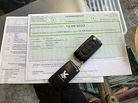 2011 peugeot 308 personenauto - afbeelding 48 van  50