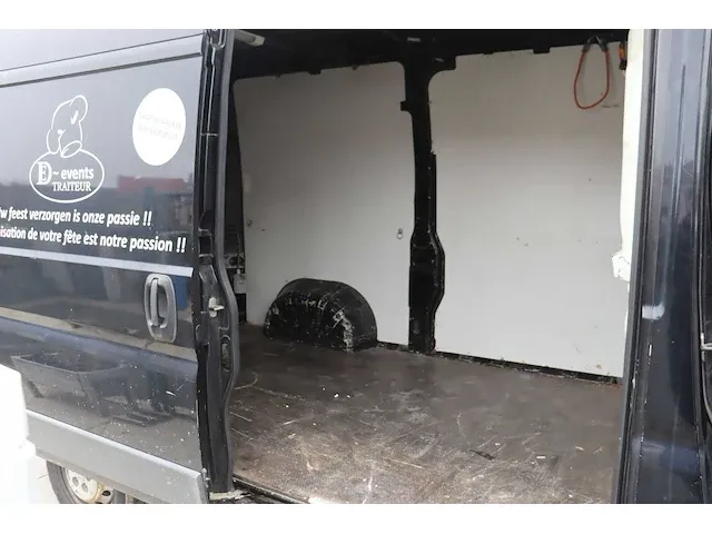 2011 peugeot boxer bedrijfswagen - afbeelding 15 van  18